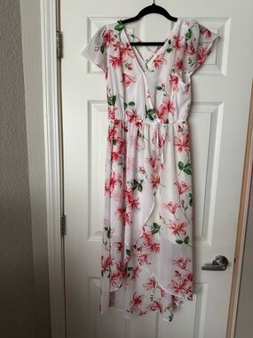 Jun and Ivy White and Pink Floral Pattern Dress Size Medium